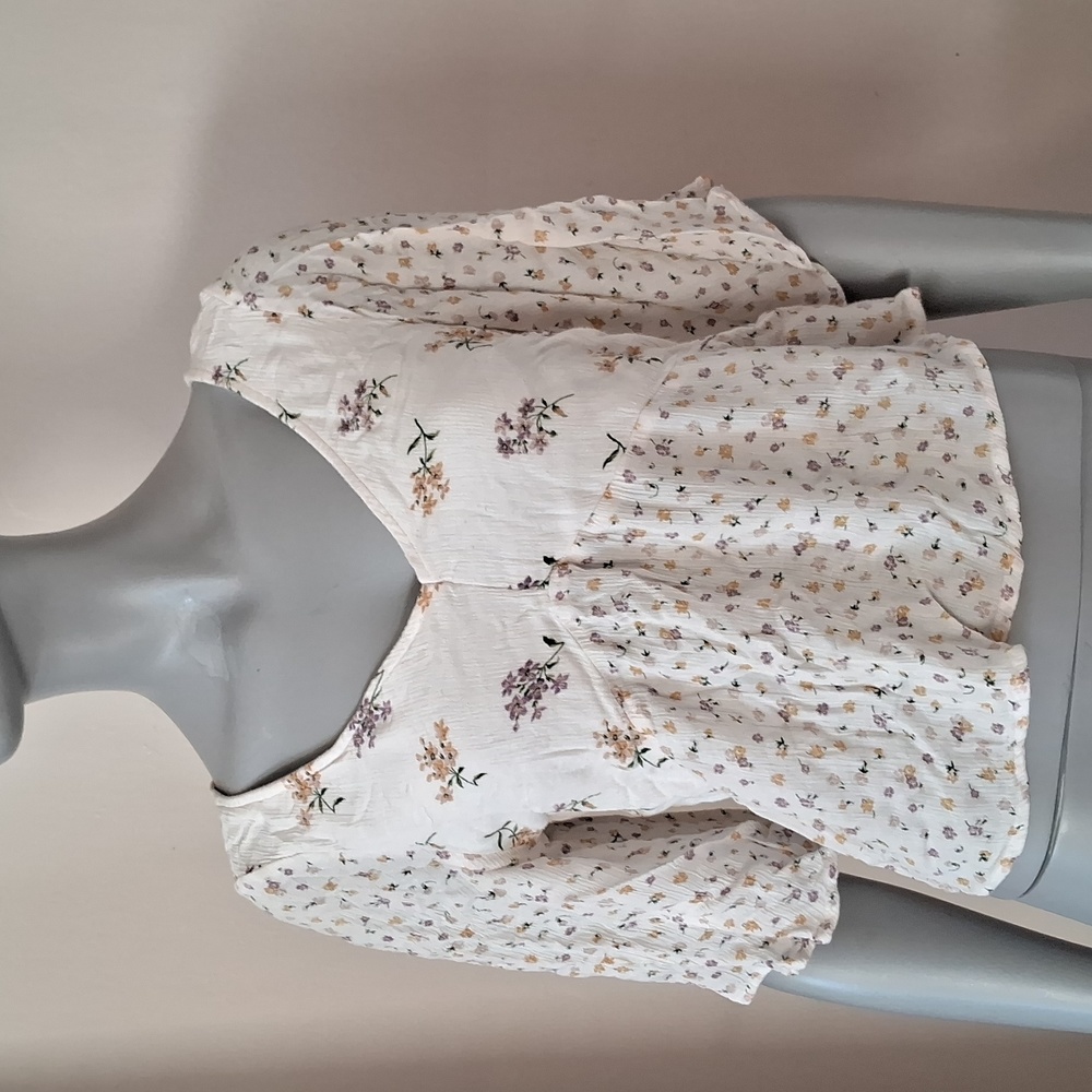 🌟 3/$30 . Boho Top